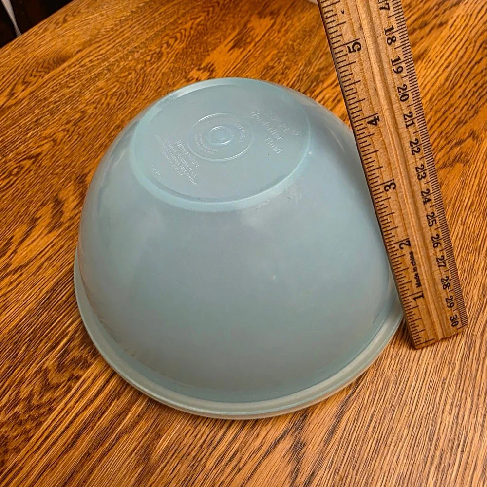 Vintage Tupperware Wonderlier Bowl 234-19 Sheer Blue‎ with Lid 6 inch USA Made C